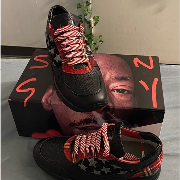 S.G.N.Y CLASSIC WALKING TRAINER